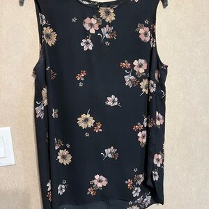Who What Wear Black Boxy Blouse with Floral Print